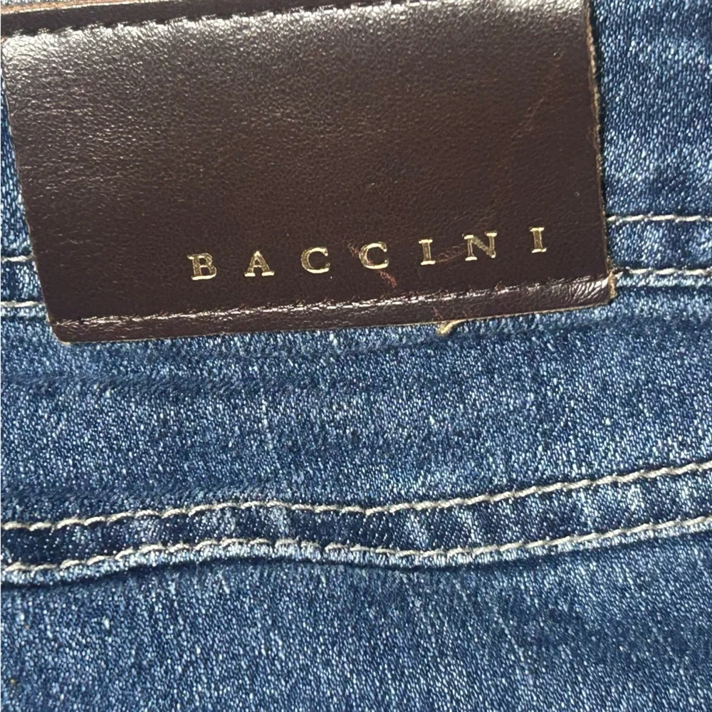 VTG Baccini Denim Shorts in Medium Blue size 12 EUC patch on back